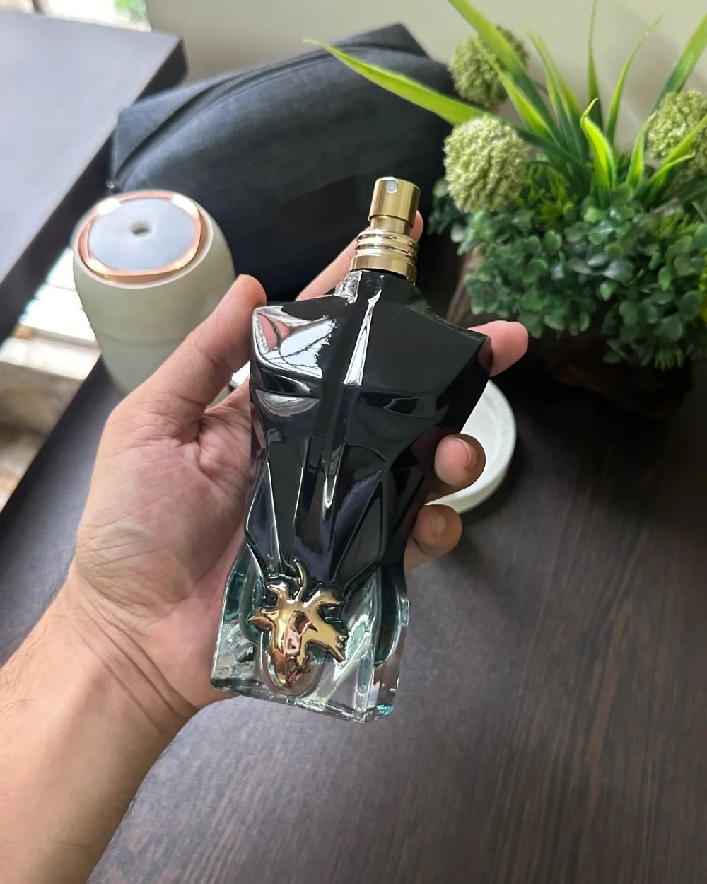 JPG Le beau le parfum — JPG